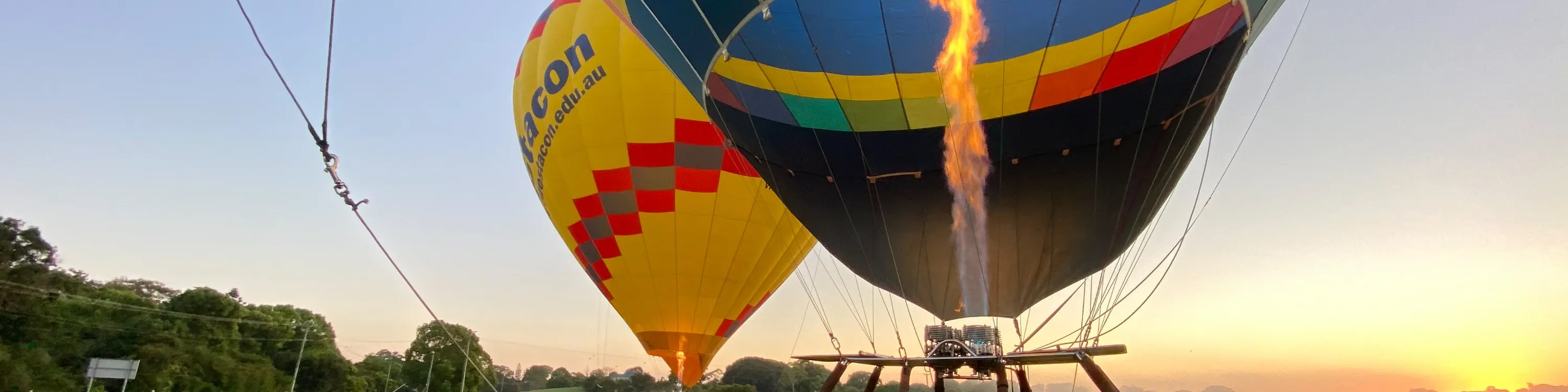 hot air balloon byron bay