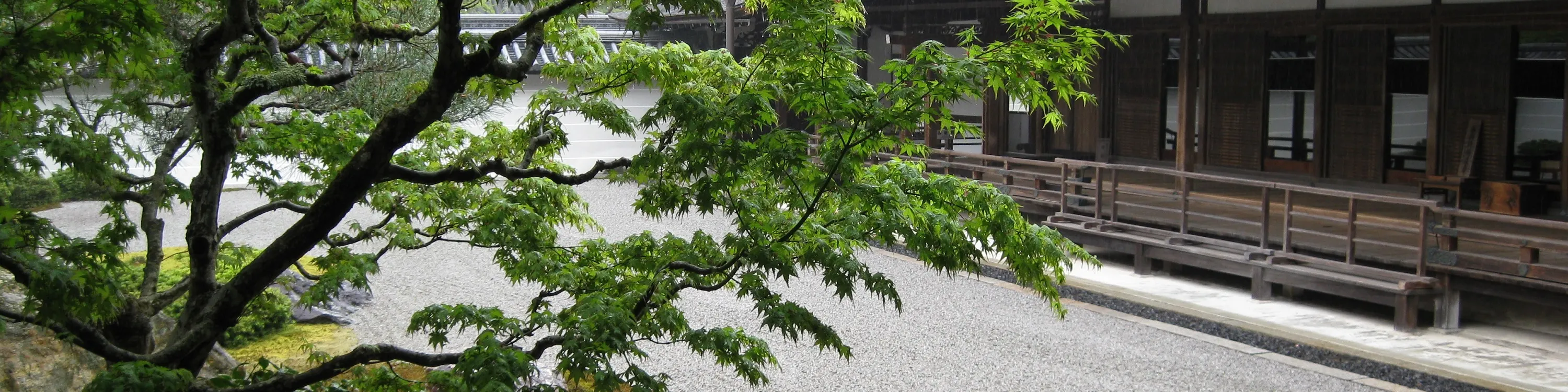 然后去宁静的南禅寺