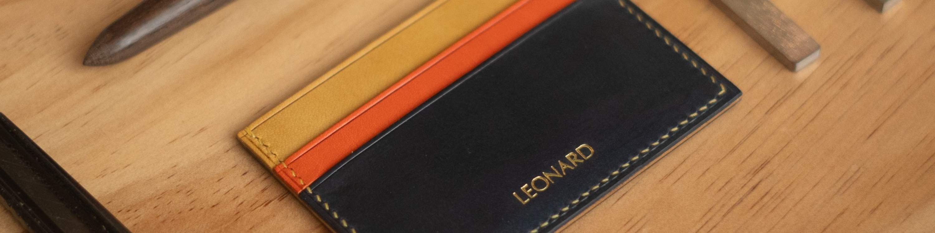 Atelier de maroquinerie pour porte-cartes, portefeuilles et accessoires à Singapour