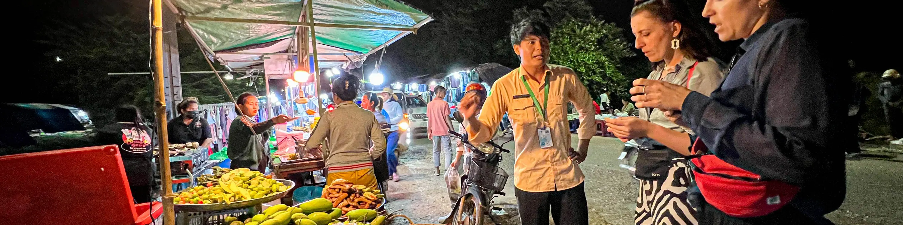 暹粒嘟嘟车当地街头美食体验