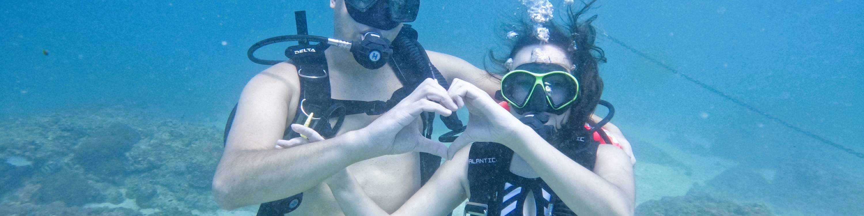 ドバイ発：スキューバダイビング＆シュノーケリング（BBQランチ付き）