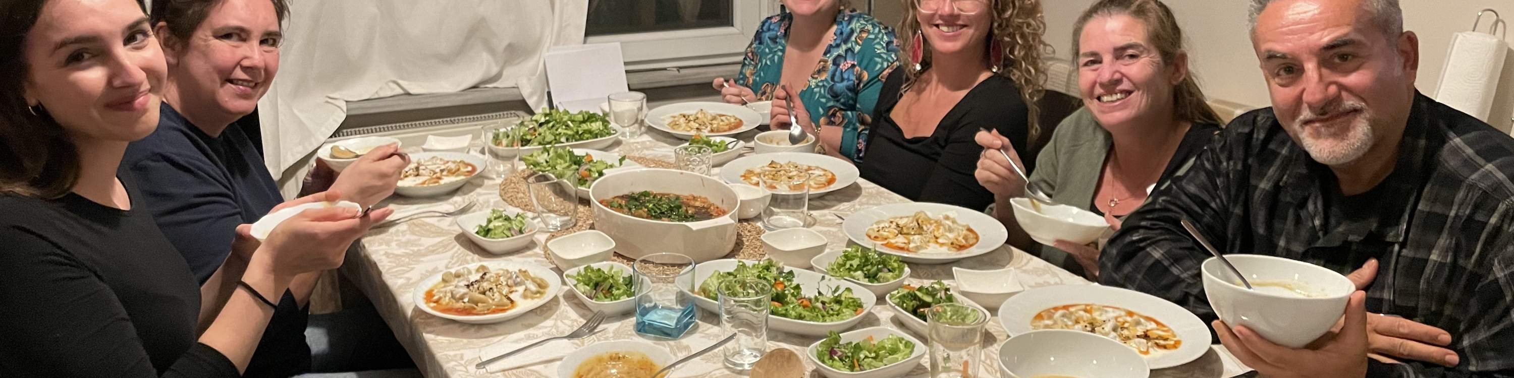 Kelas Memasak Makanan Vegan Turki dengan Keluarga Tempatan