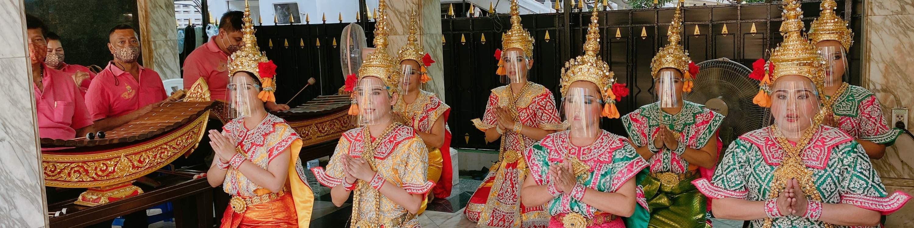 Servicio en línea para pedir un deseo u ofrenda votiva en el Santuario Erawan de Bangkok