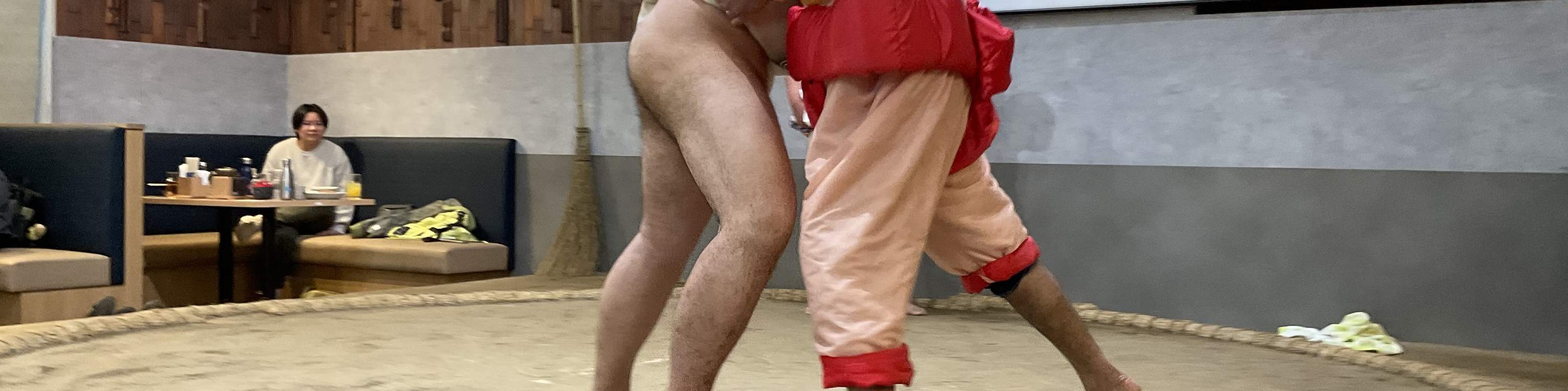 กิจกรรมเรียนรู้เกี่ยวกับซูโม่และทานหม้อไฟจังโกะมื้อเย็นในโตเกียว