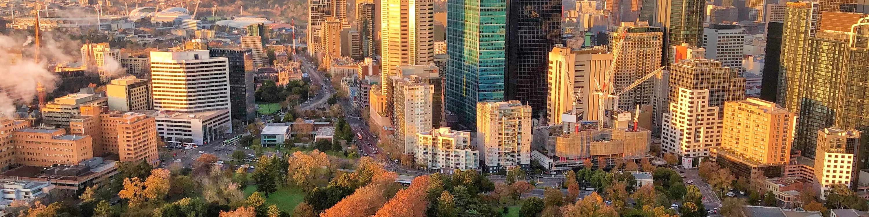 从鸟瞰视角欣赏地标建筑，完成这终极的墨尔本体验。