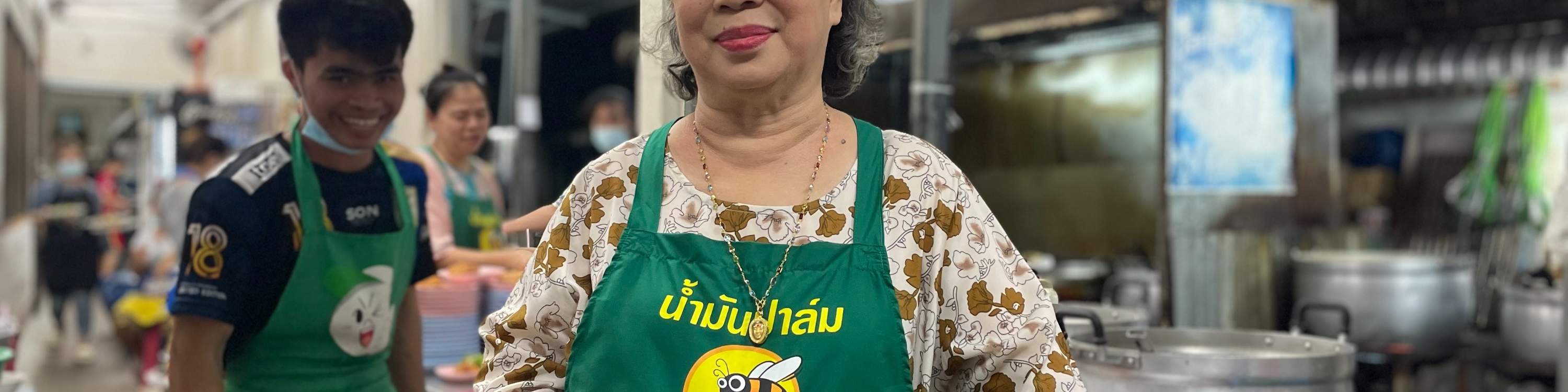 Jeh O và Jay Fai Bangkok xếp hàng bao lâu