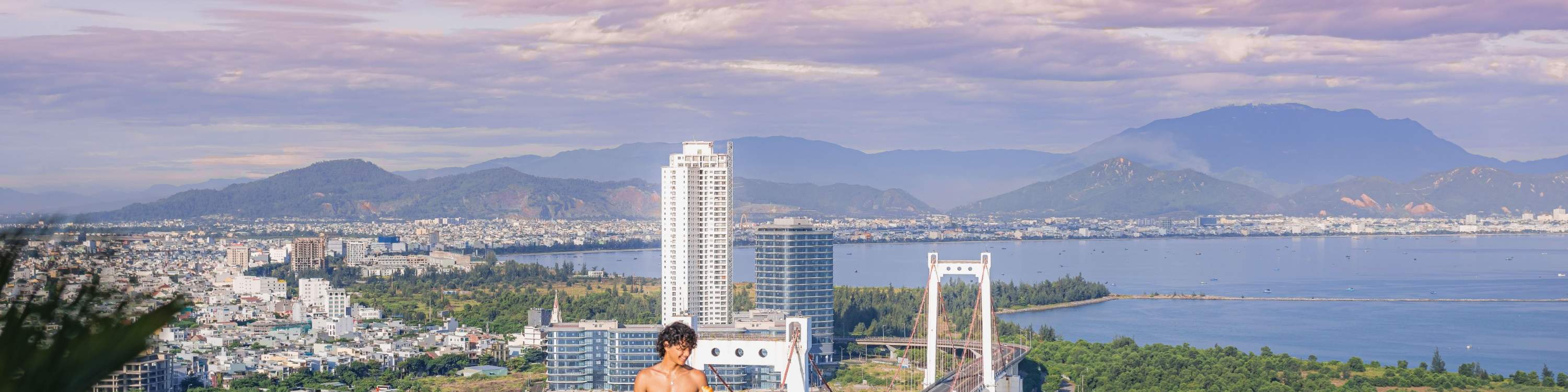 แพ็กเกจอาหารเช้าลอยน้ําที่โรงแรม Wyndham Danang Golden Bay