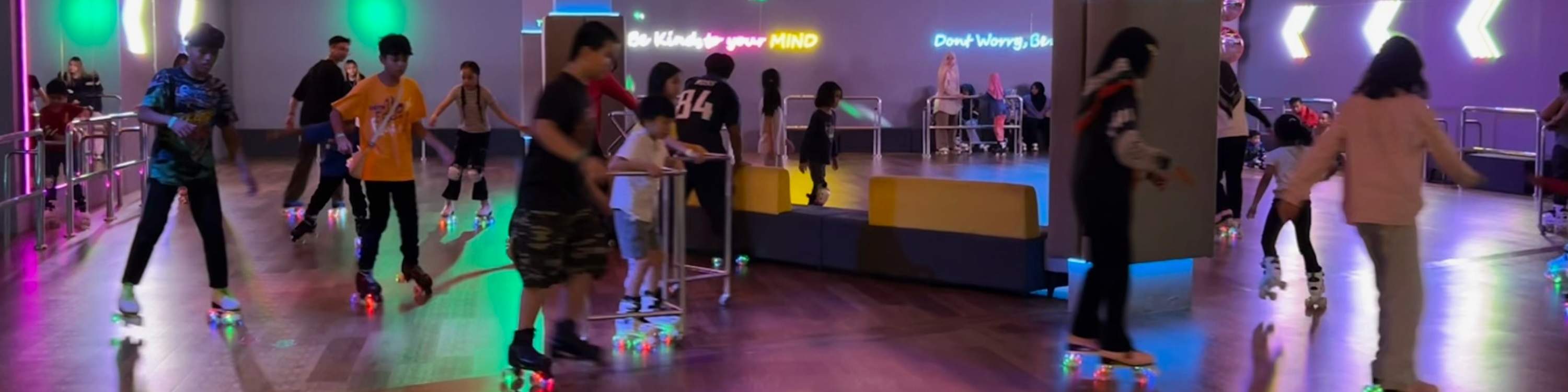 pista di pattinaggio a rotelle in luce roller 