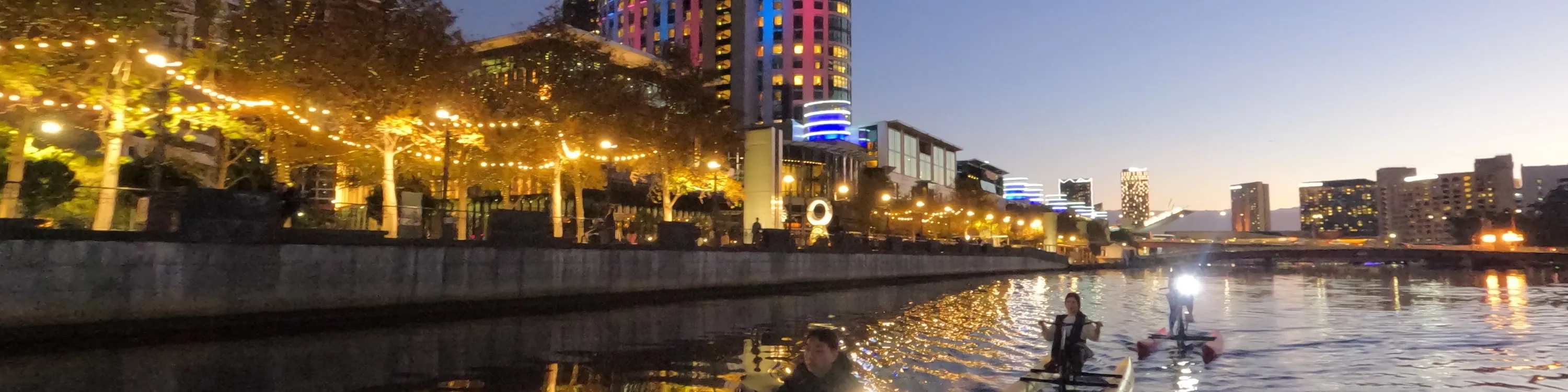 风景秀丽的亚拉河黄昏景色