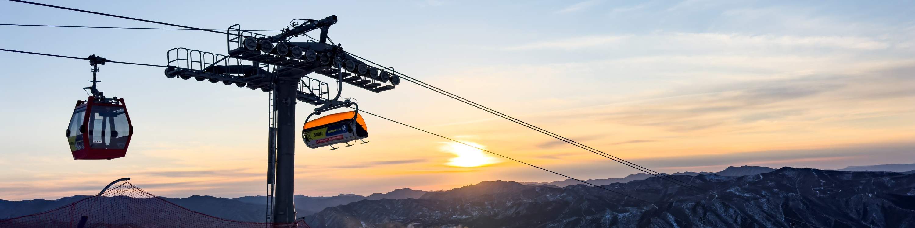 Pengambilan dan penghantaran stesen kereta api laju Zhangjiakou/Stesen Chongli ke dan dari Ladang Ski Wanlong