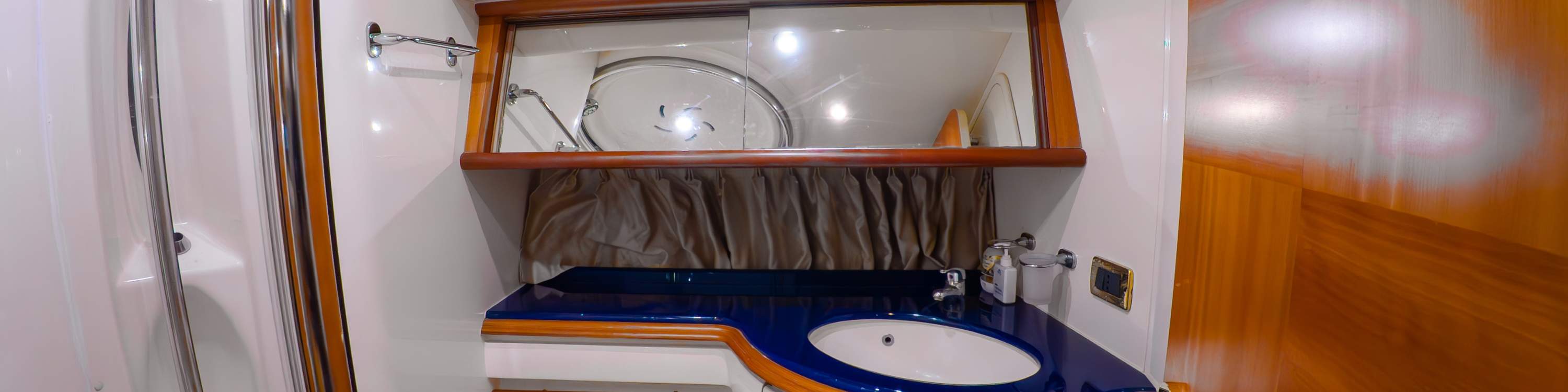 Premium Yachtcharter in Singapur - Zen Sea 3 von Zenithyachtcharters