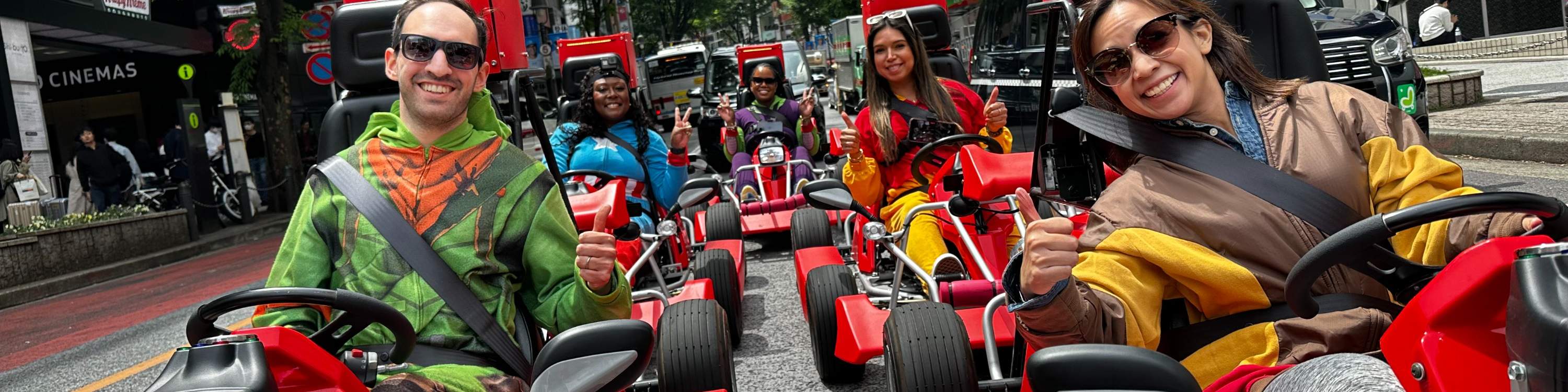 Puoi venire da solo e unirti ad altri da tutto il mondo!