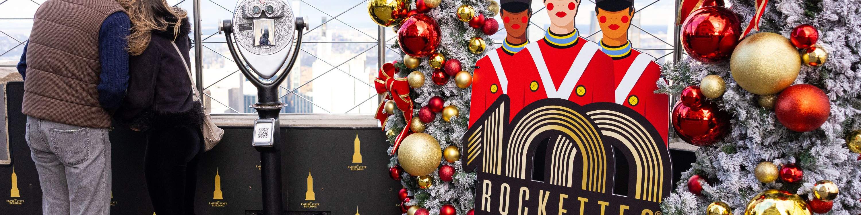 Trascorri una vacanza santa e allegra sulle piattaforme panoramiche, decorate per metterti subito nell'atmosfera festiva