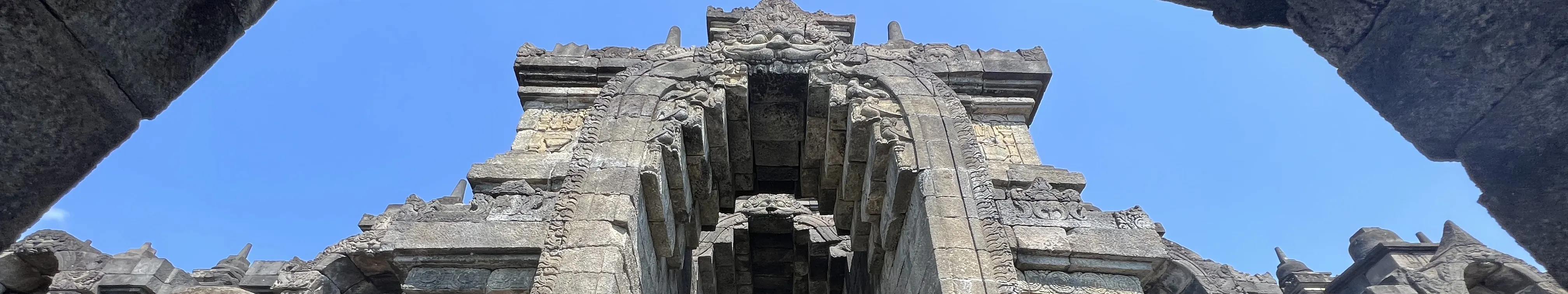 婆罗浮屠寺 Punthuk Setumbu 日出，搭乘默拉皮吉普车