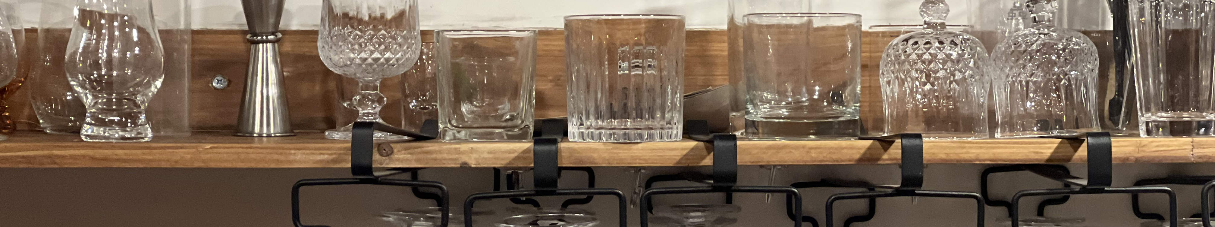 Ven a la calle Yongjia Road a un bar para aprender a preparar bebidas y hacer amigos