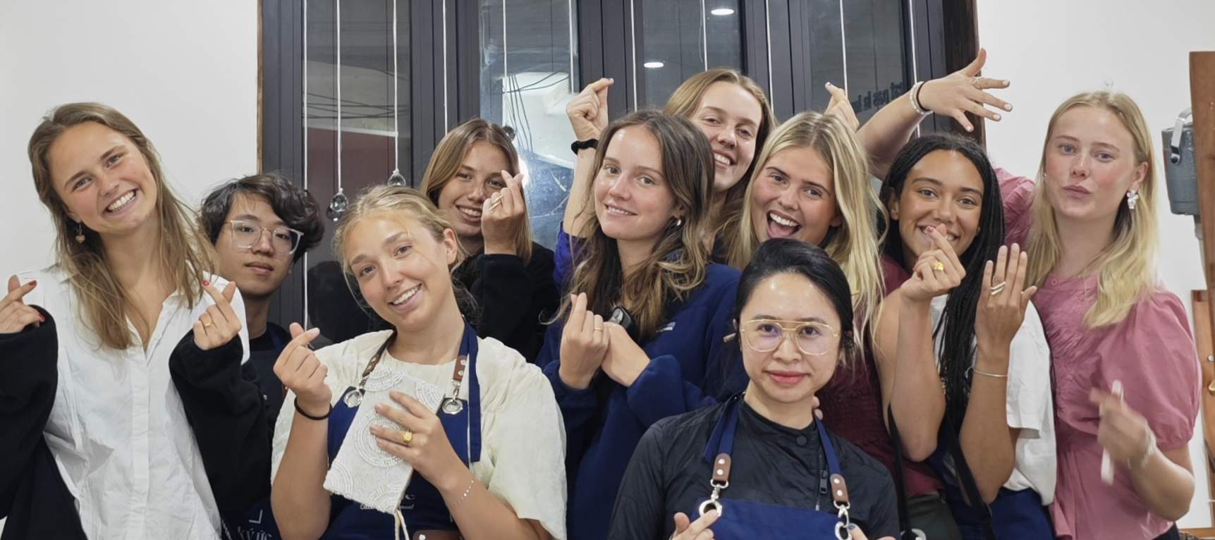 Clase de fabricación de joyas de plata en Hanói