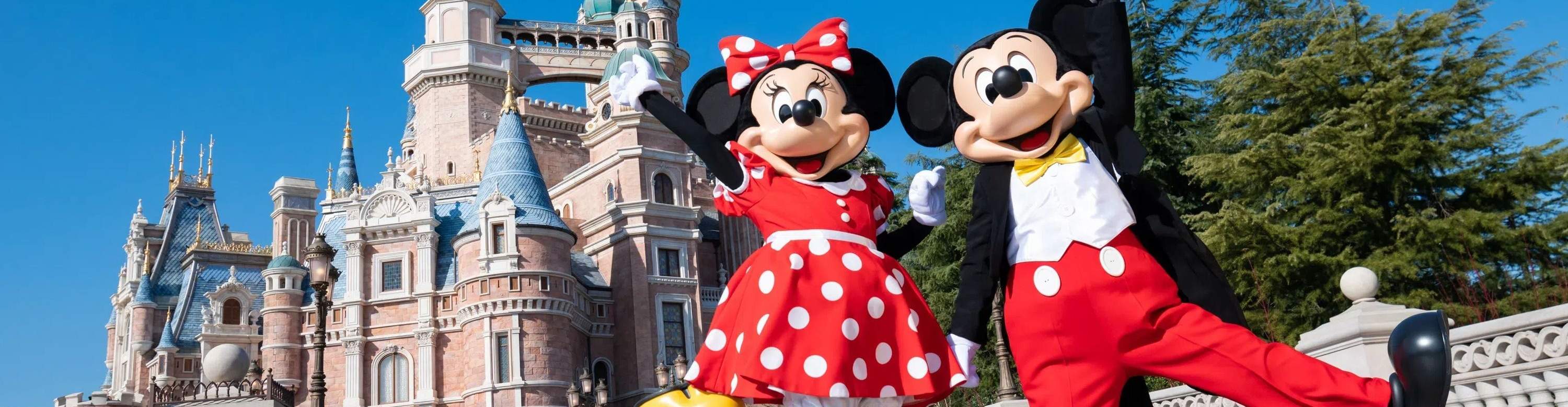 走進上海迪士尼樂園，與您最喜愛的迪士尼朋友們一起，讓夢想成真！