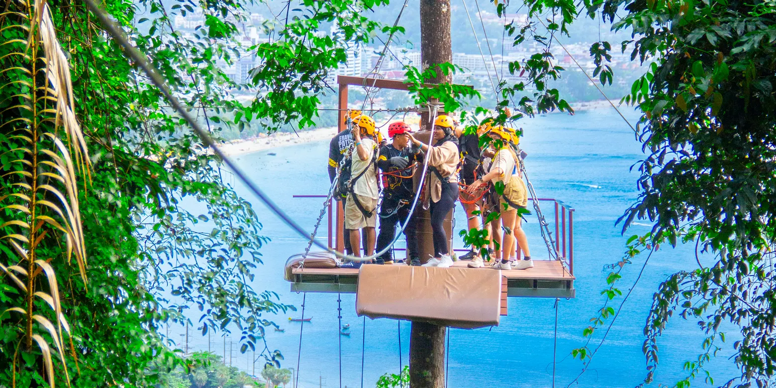普吉岛芭东爱侣湾高空滑索体验