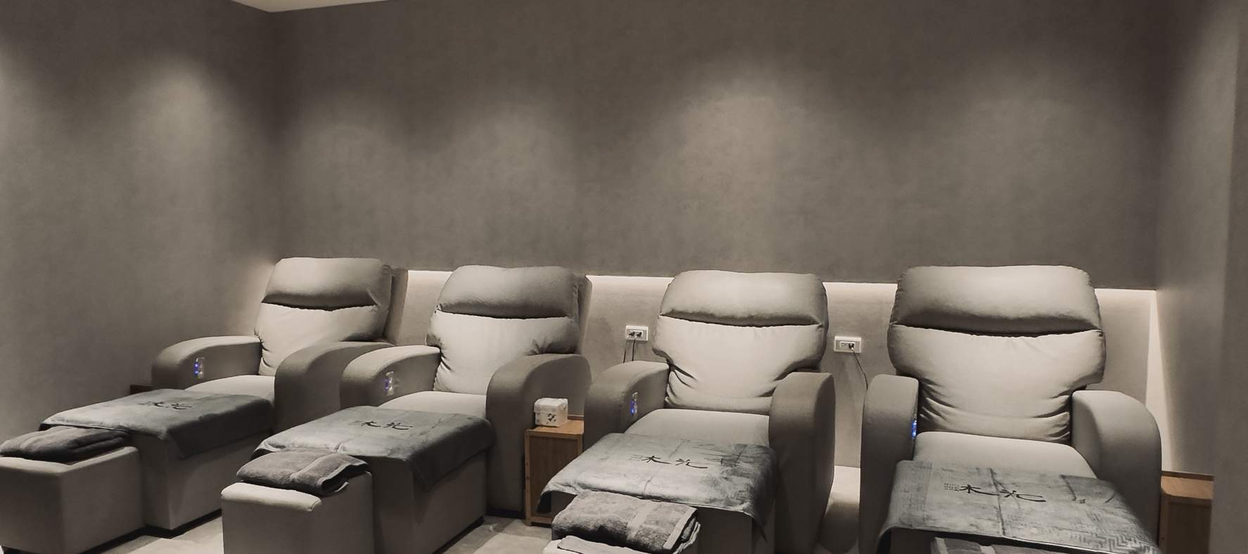 沐光MuuOneSpa Massage chân & Lấy ráy tai (Ga MRT Zhongxiao Fuxing)