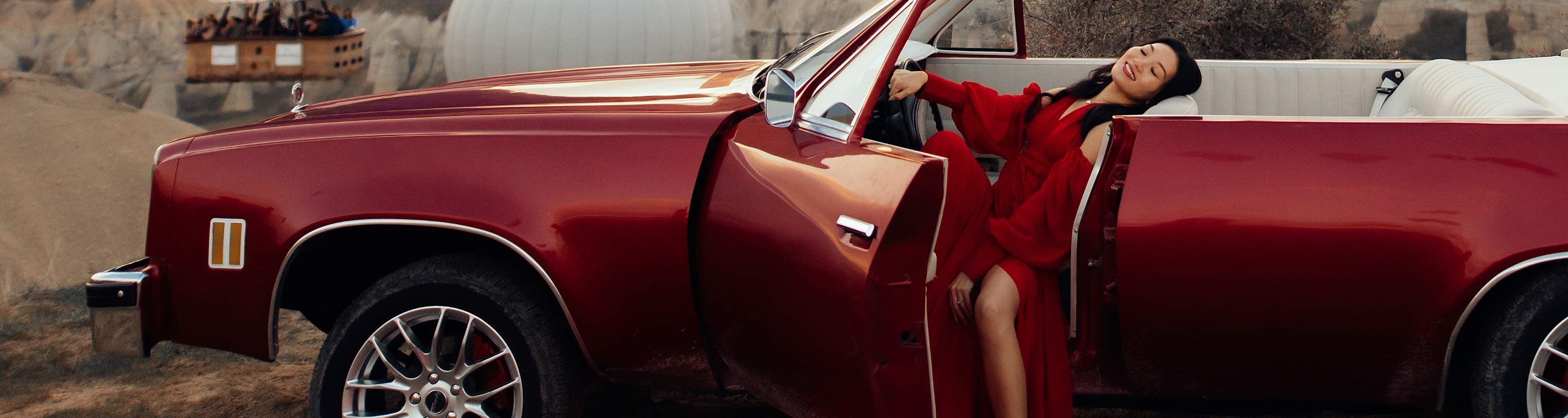 Cappadocia Classic Car Sunrise Balloon Photoshooting