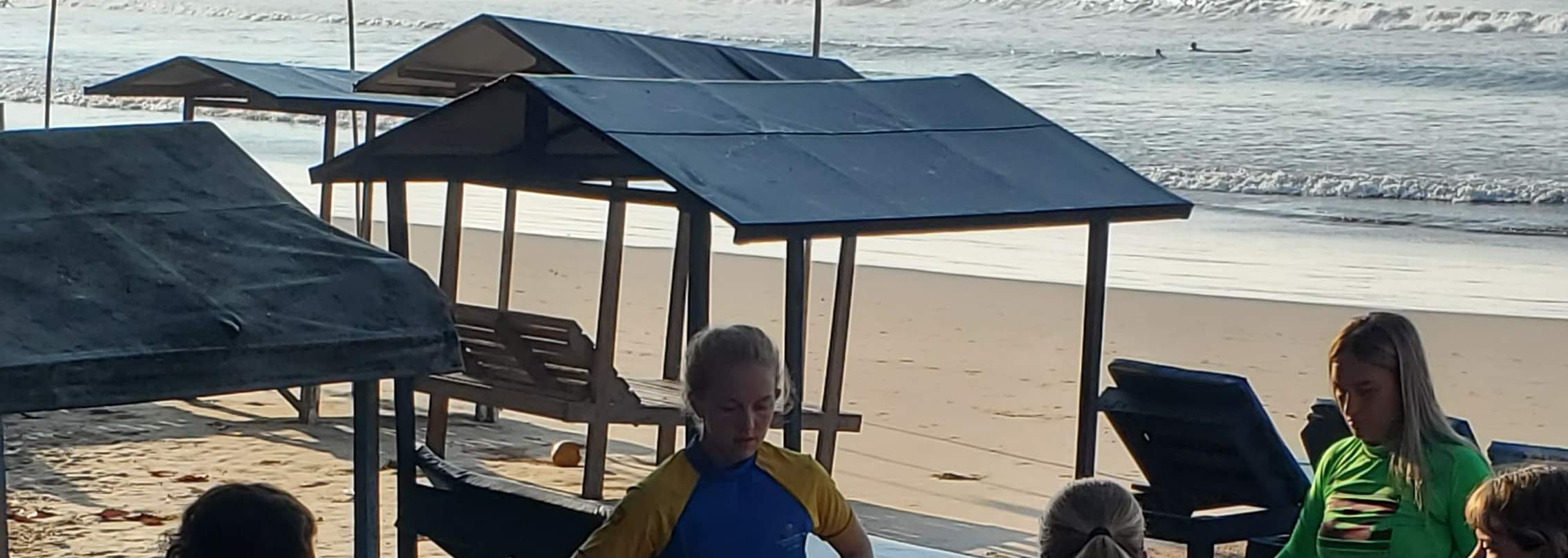 웰리가마 해변 그룹 강습
서핑은 자연과 직접 교감하며 자신의 가치와 능력을 표현하는 특별한 경험입니다.