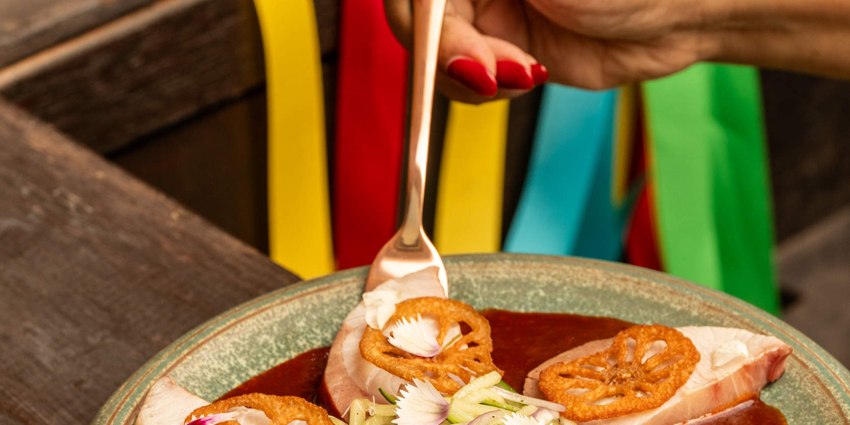 Nhà hàng và quán bar El Santo - Ẩm thực Mexico