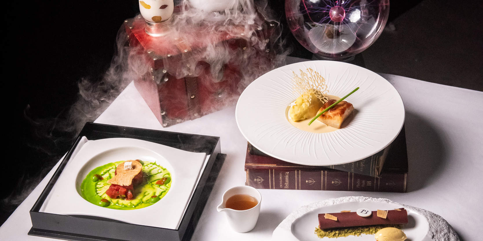 The Magic Table at Grand Hyatt Erawan Bangkok (BTS Chit Lom) - Klook ...