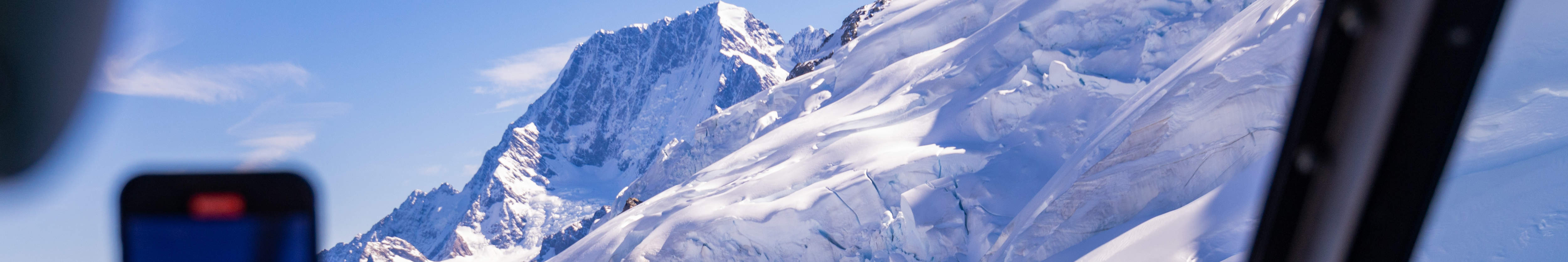 Человек, фотографирующий что-либо