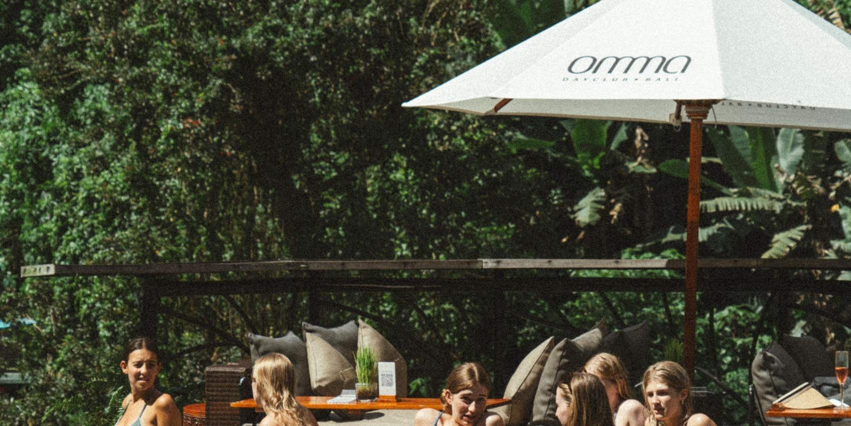 pesta di OMMA Dayclub Bali