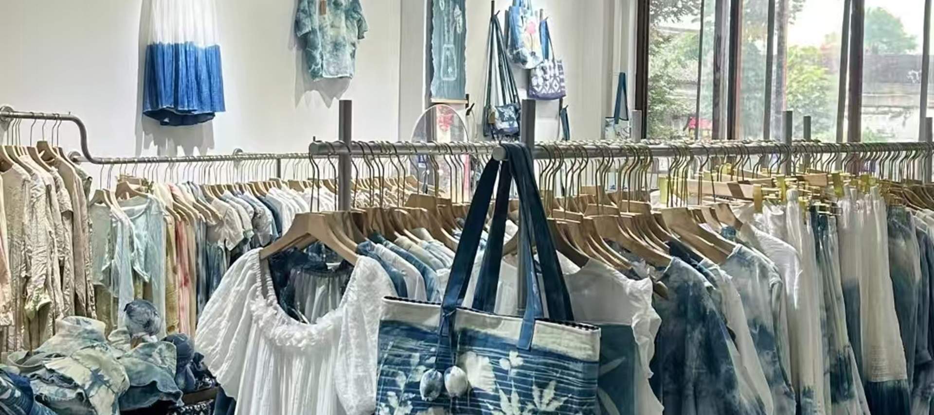 [Wuzhen] Pengalaman Tiedye Suyi Tidak Dua (Pengalaman Budaya Buatan Tangan Warisan Bukan Material Imersif + Tiedye Tradisional Jiangnan + Bimbingan Profesional + Karya Boleh Dibawa Pulang)