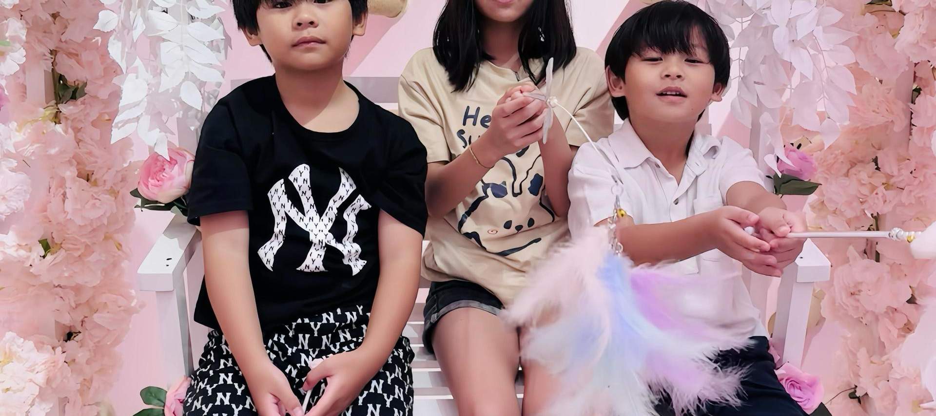 Selamat datang ke Kitty Wonderland - tempat tapak kaki kecil dan impian besar bermain!