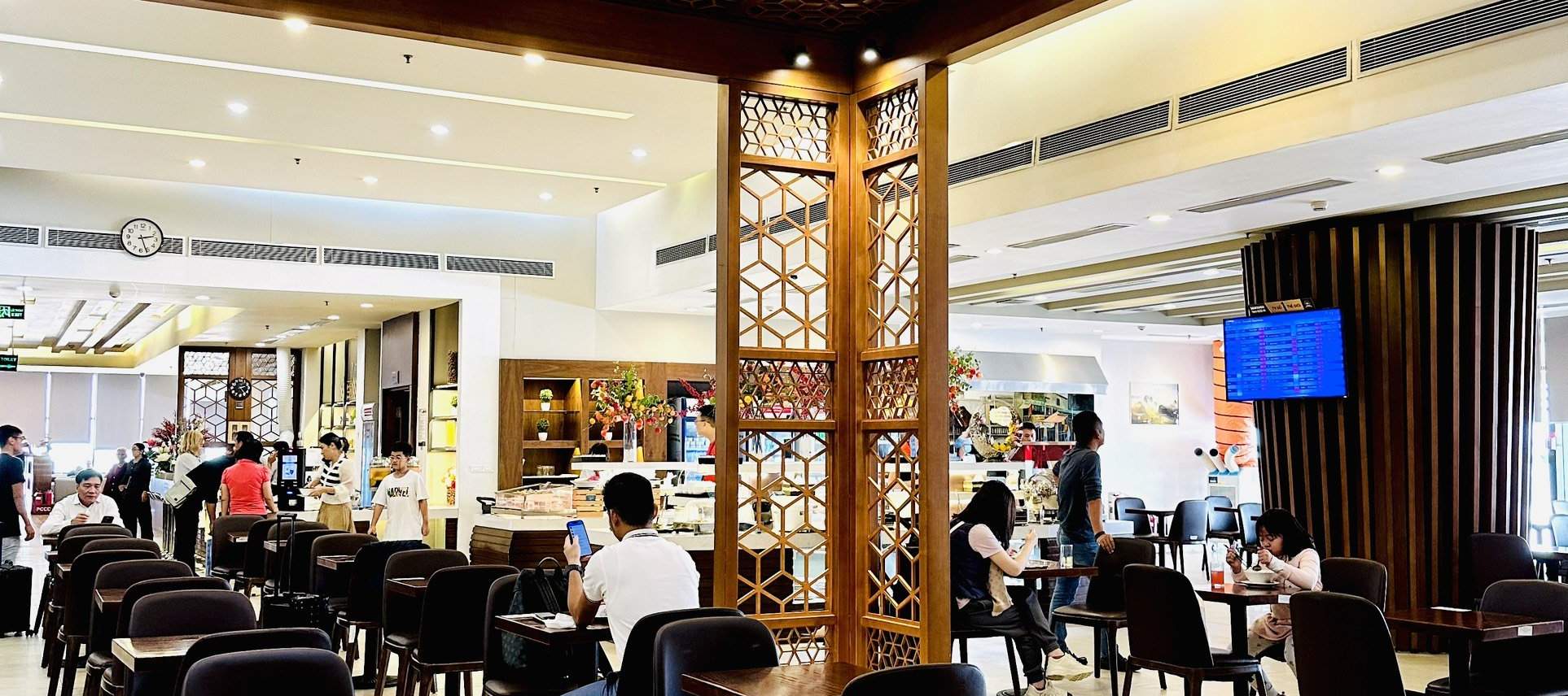 Lotus Lounge in Noi Bai International Airport (HAN) Klook Philippines