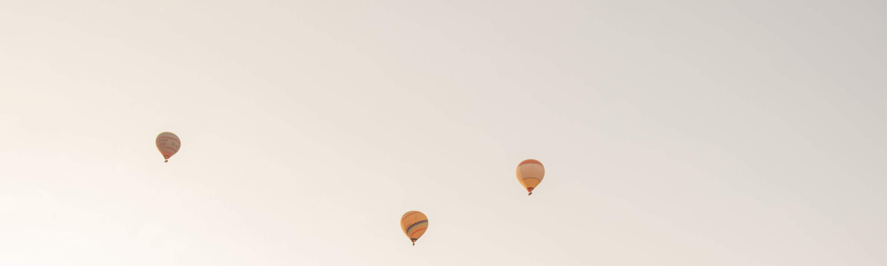 Kappadokien | Privates Fotoshooting mit fliegenden Kleidern