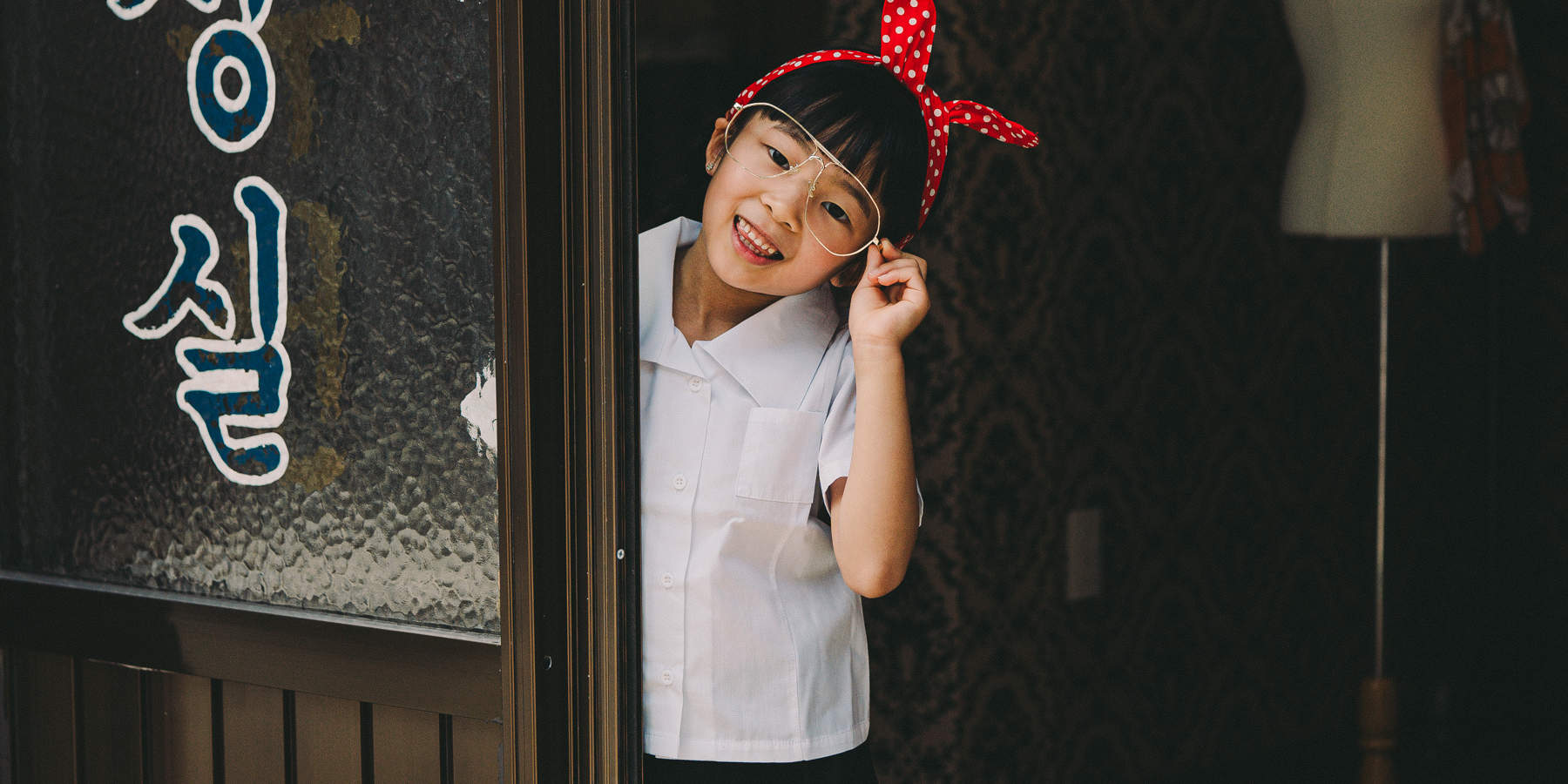 Servizio fotografico con uniforme scolastica coreana vintage