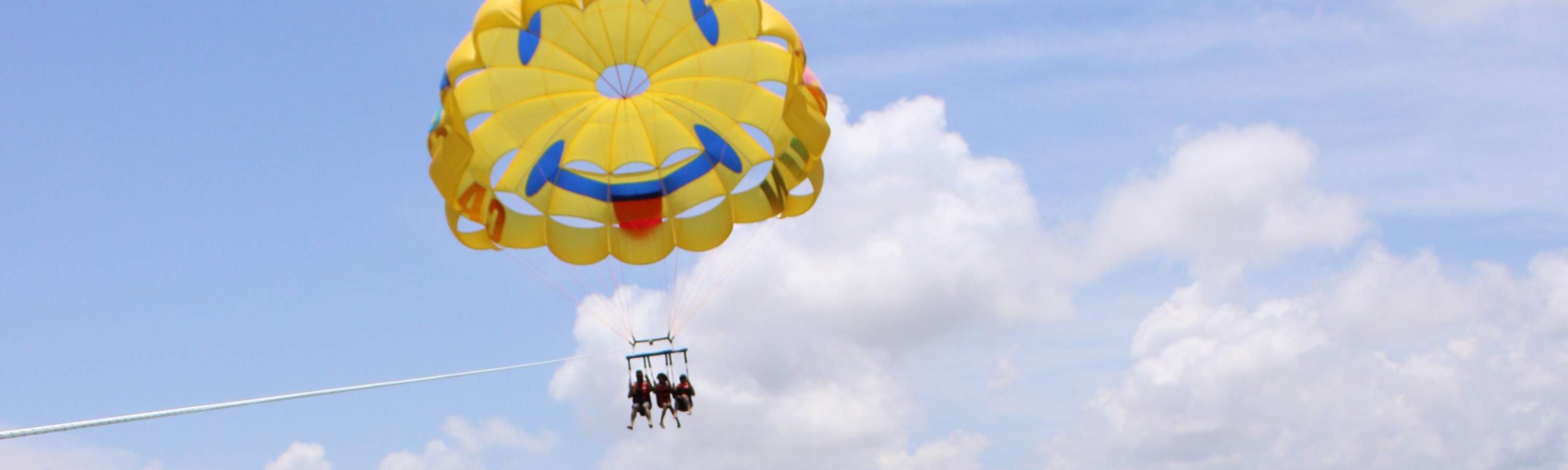 Experience Parasailing in Cancun with breathtaking views Klook Canada