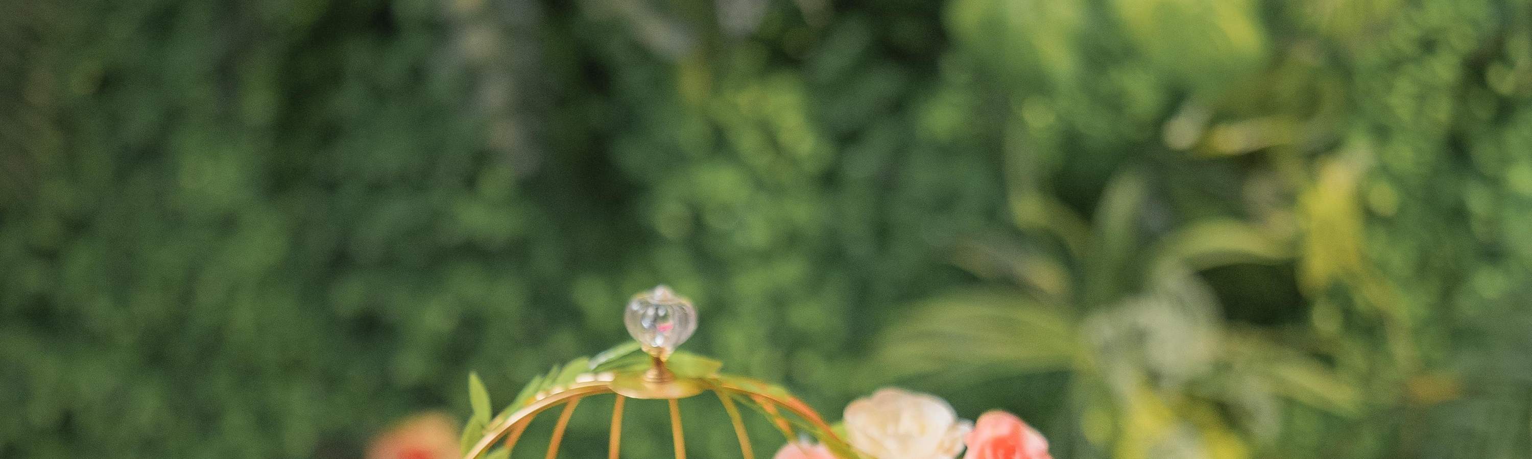 Flowery High-Tea Set
