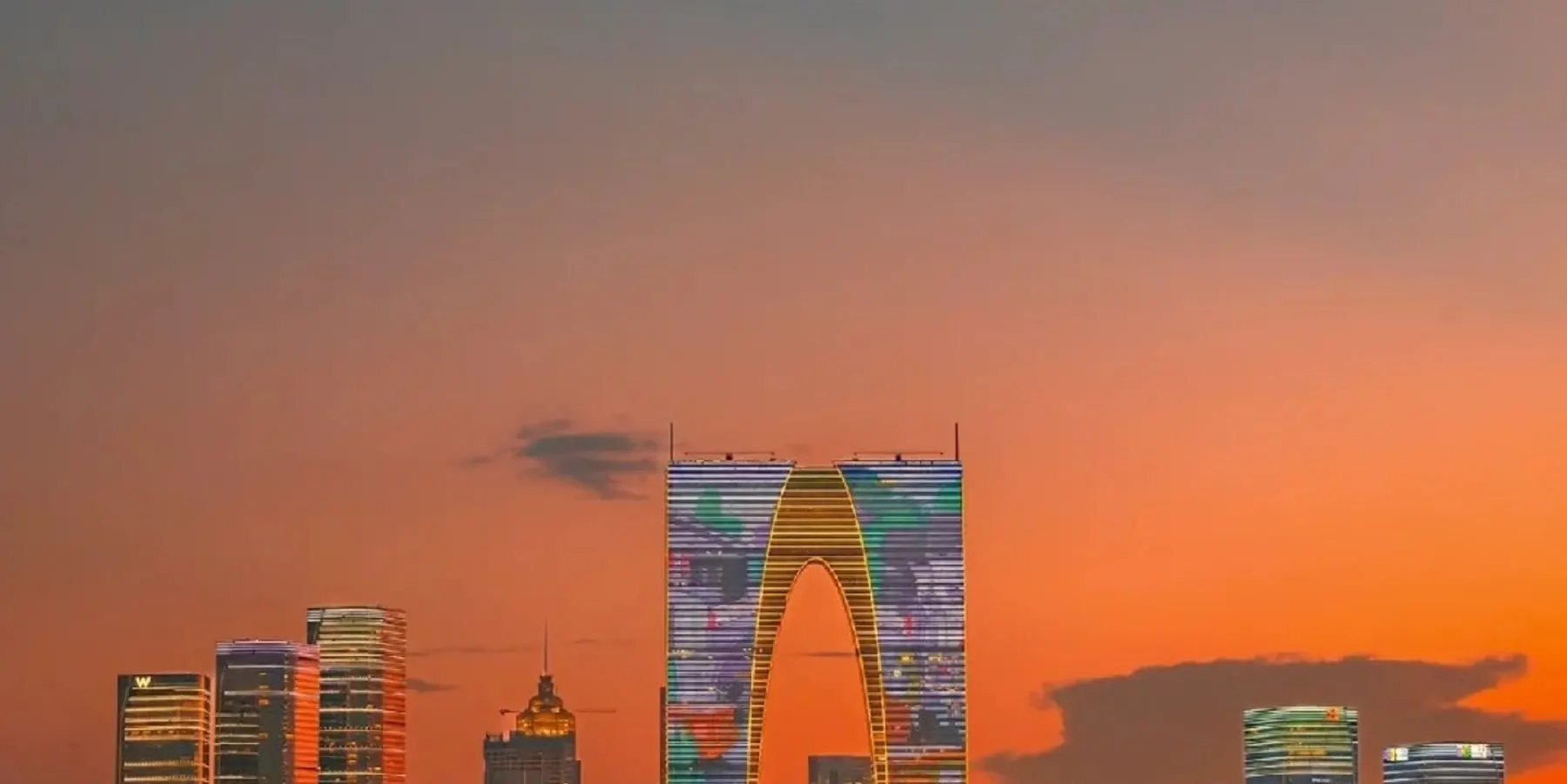 金鸡湖