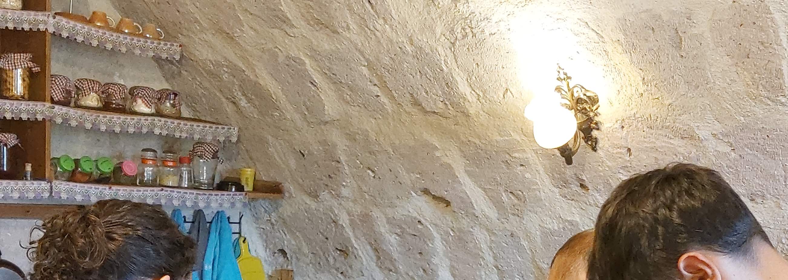 ชั้นเรียนทำอาหารในคัปปาโดเกียยามเย็นกับคนท้องถิ่น