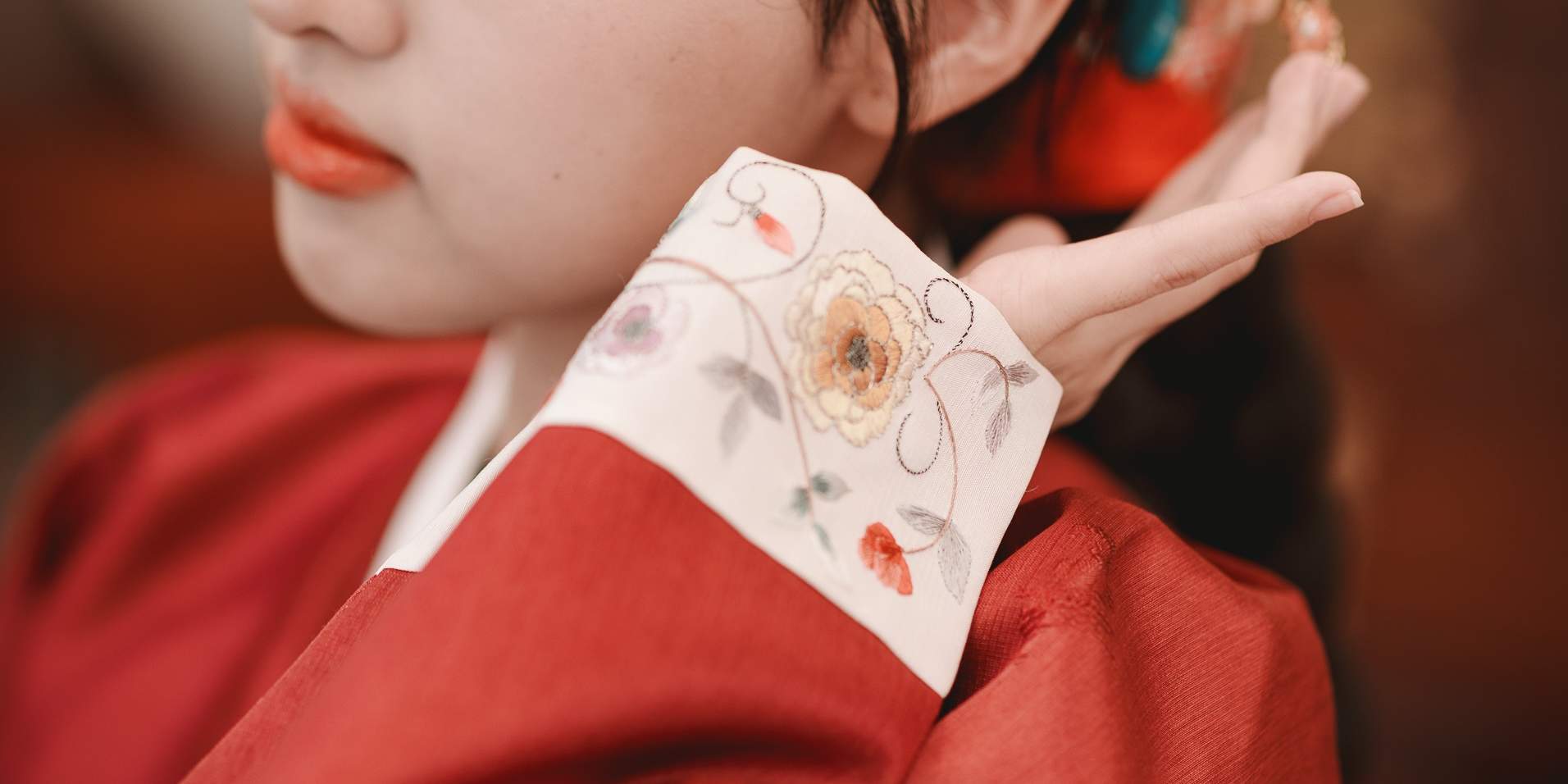 Traditional Hanbok Indoor Studio Photoshoot Experience in Jeju