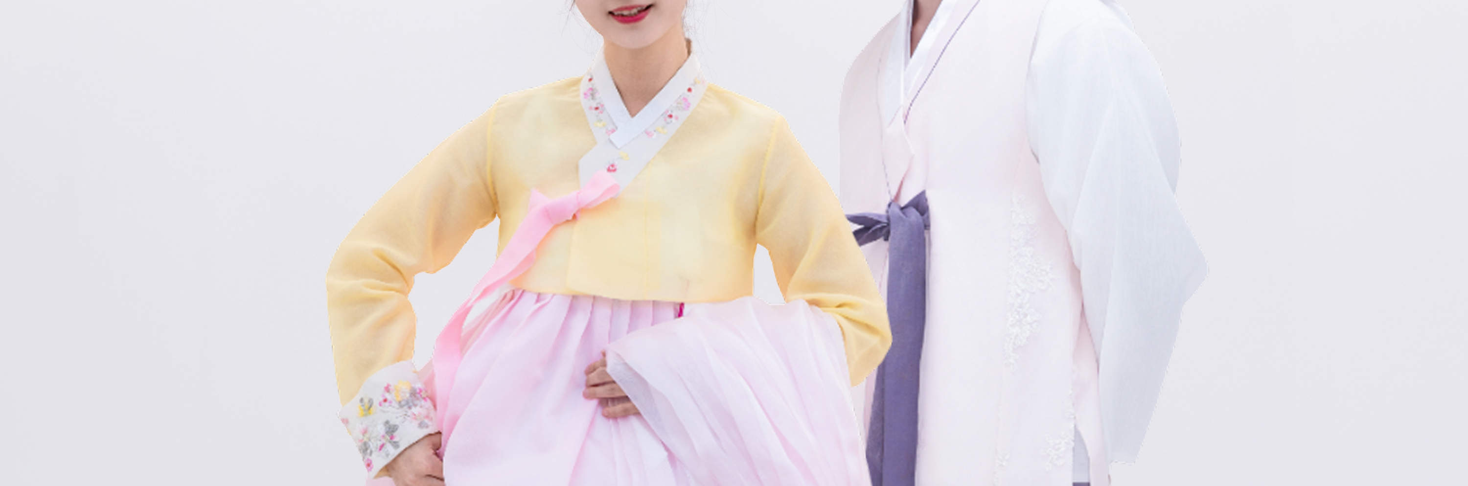Le Hanbok de base est une version simple et gracieuse du vêtement traditionnel coréen.