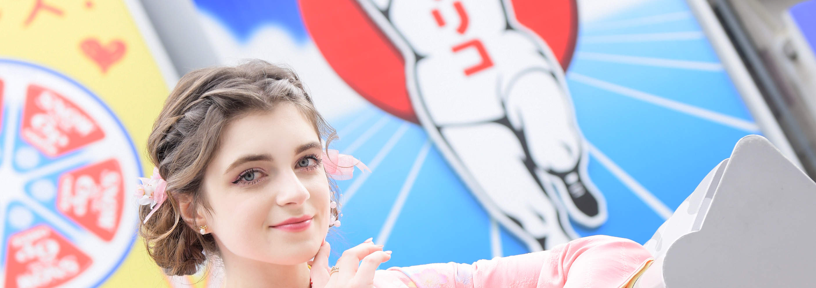 Chúng tôi cung cấp dịch vụ chụp ảnh với trang phục kimono tại studio hoặc ngoài trời.