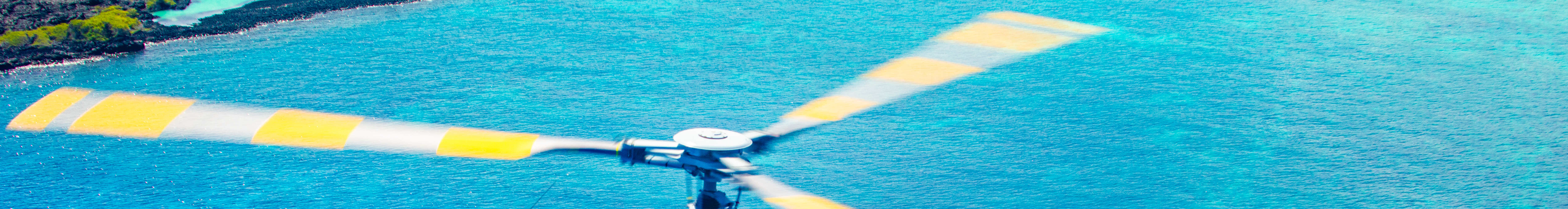 コハラコースト 火山と滝を巡る90分ヘリコプターツアー - ドアあり／なし