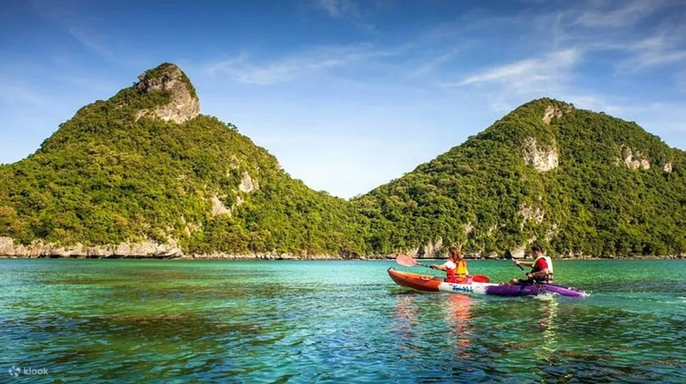 Kayaking around the Angthong National Marine Park and enjoy the view