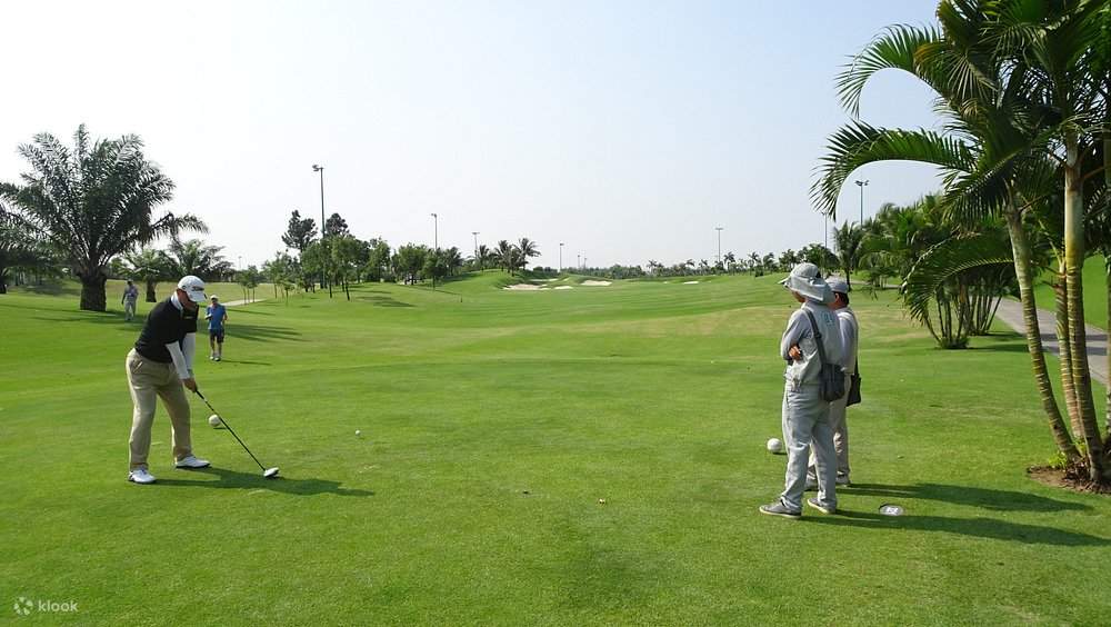 Padang hijau yang sempurna untuk pemain golf dari semua peringkat