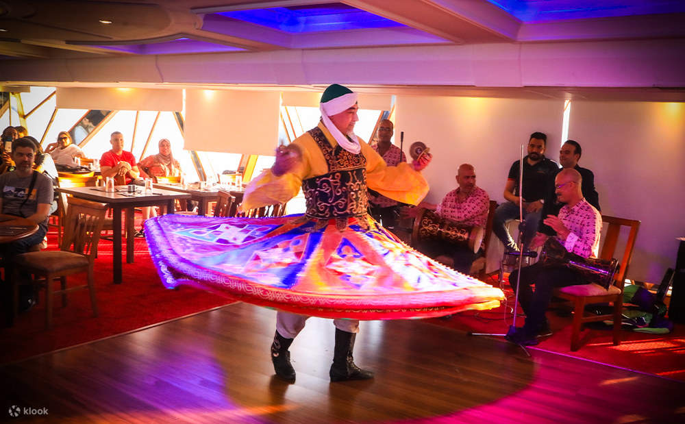 ล่องเรือดินเนอร์ 5 ดาวในไคโร พร้อมบริการไปรับ 