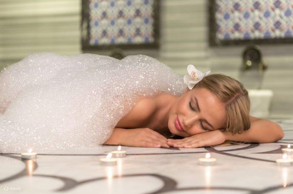 克婁巴特拉巴斯按摩桑拿、蒸汽、按摩浴缸和接送服務 - 赫爾格達