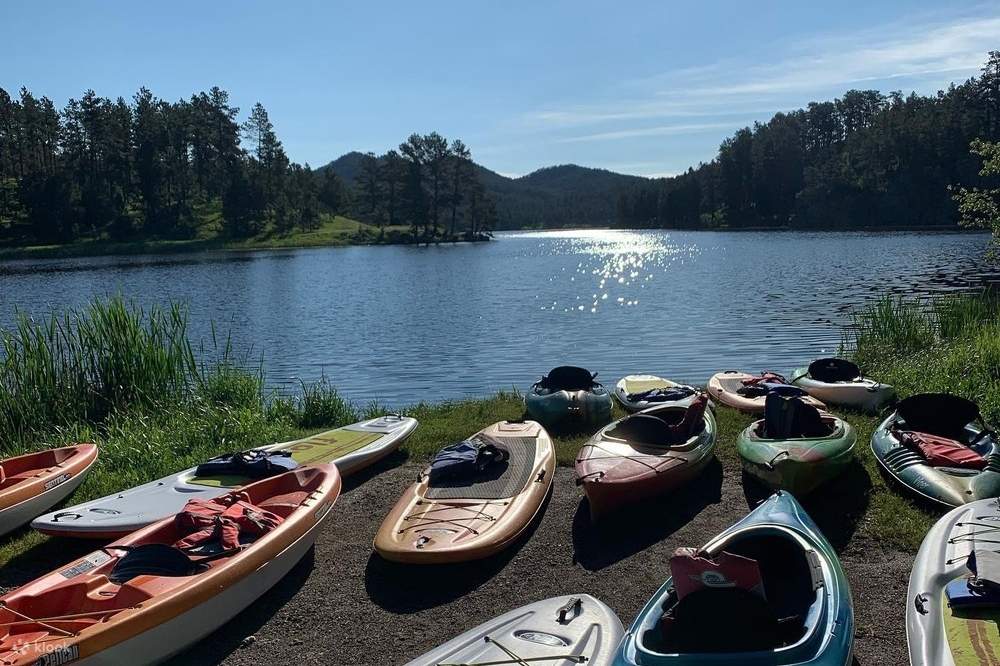 Private Pactola Lake Kayaking/Stand Up Paddle Boarding Tour Klook