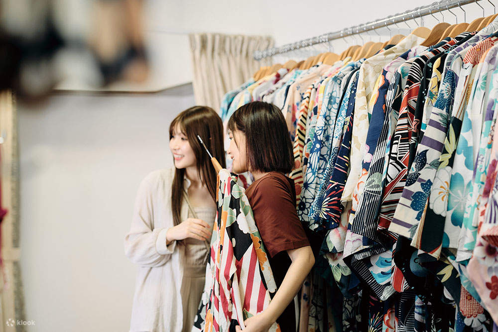 Expérience Kimono et Wahuku à Kumamoto Suizenji