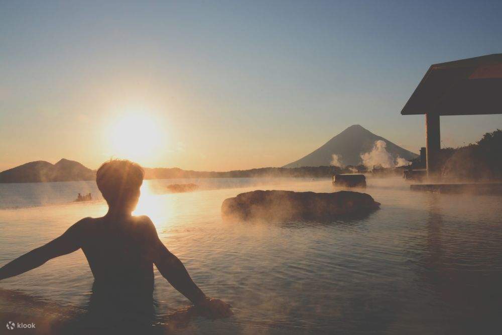 Ibusuki Wellness Retreat: Yoga, Sandbad & Heiße Quellen