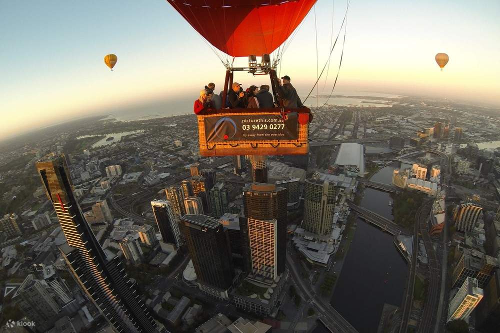 esperienza in mongolfiera con la famiglia